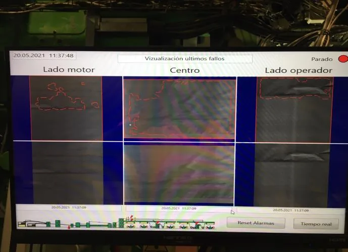 Corrugator defect detection monitor showing camera views and detected failures